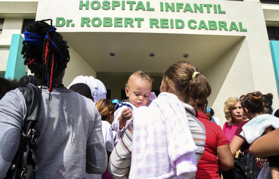 Pacientes vuelven a hospitales, y el Colegio Médico convoca a otra huelga 