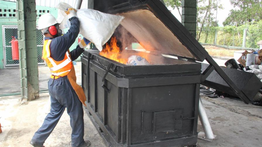 Pro Consumidor decomisa 9,595 productos no aptos para el consumo