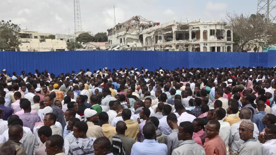 Aumenta a 358 la cifra de muertos por ataque en Mogadiscio 