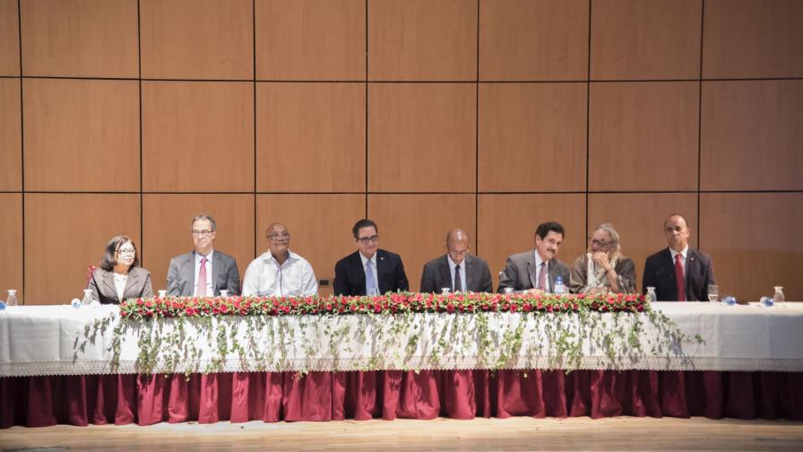 UASD inaugura VI Semana Internacional de la Poesía