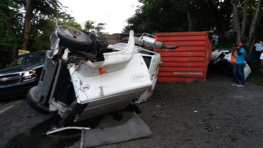 Fallo en sistema frenos de patana originó accidente en carretera Navarrete-Puerto Plata