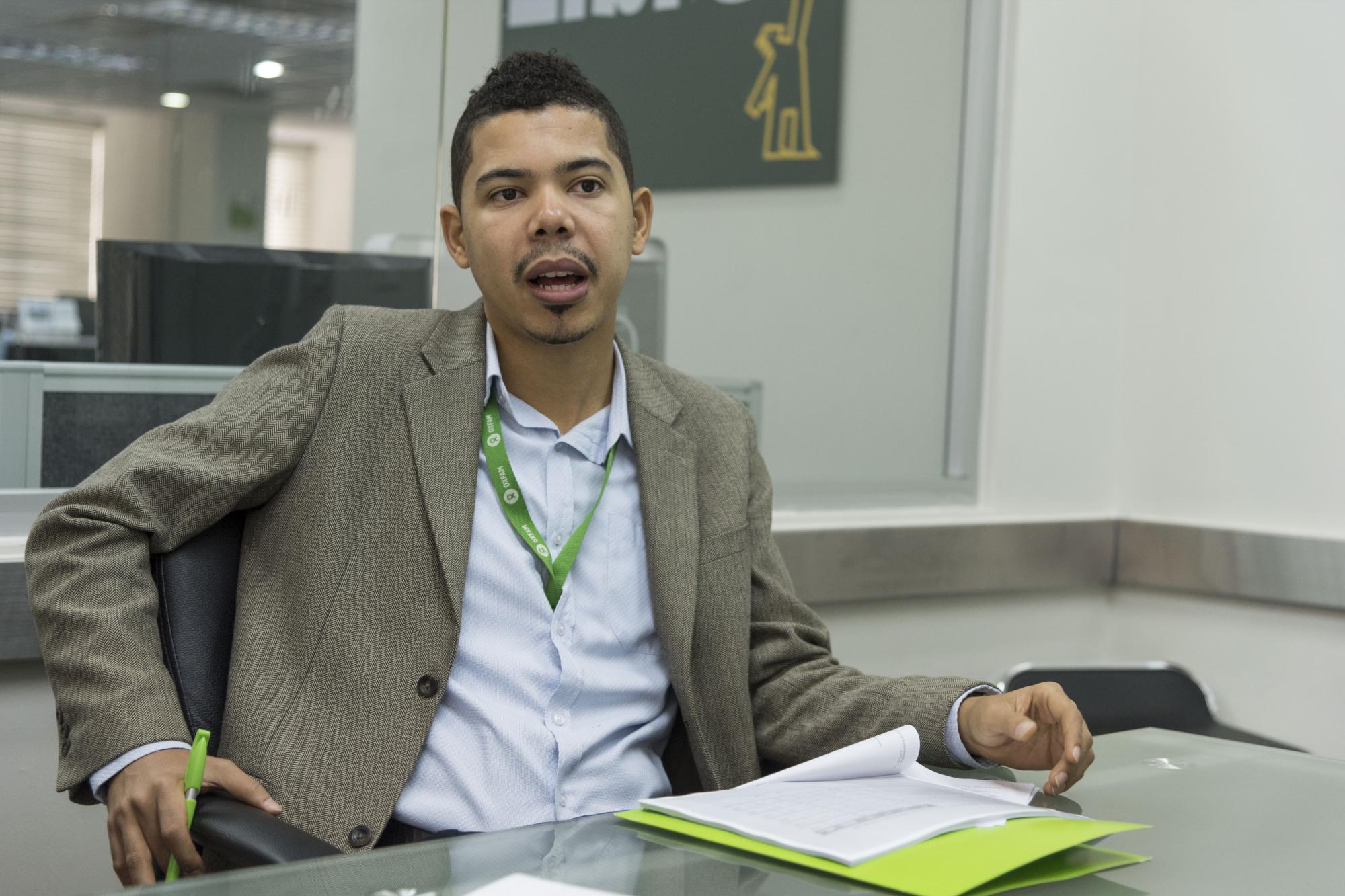 Rafael Jovine, Oficial de Fiscalidad de Oxfam en RD.  