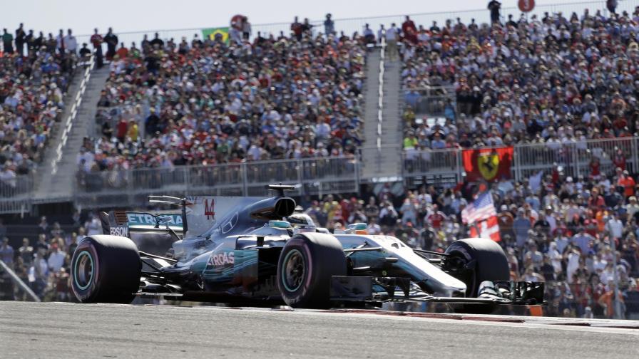 Lewis Hamilton se consagra en Austin y acaricia su 4to título 