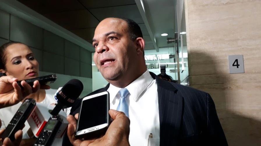 Interrogan a Félix Portes y a psicólogo de esposa de Quirinito 