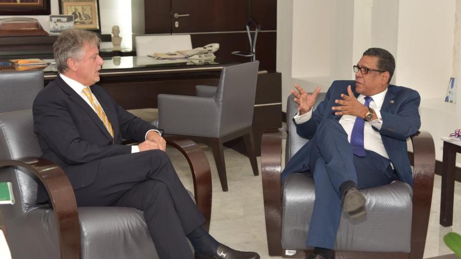 Representante del Banco Mundial visita presidente Cámara de Diputados