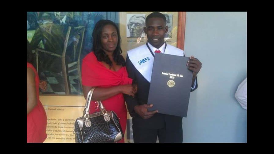 Policía mata a su expareja y se suicida 