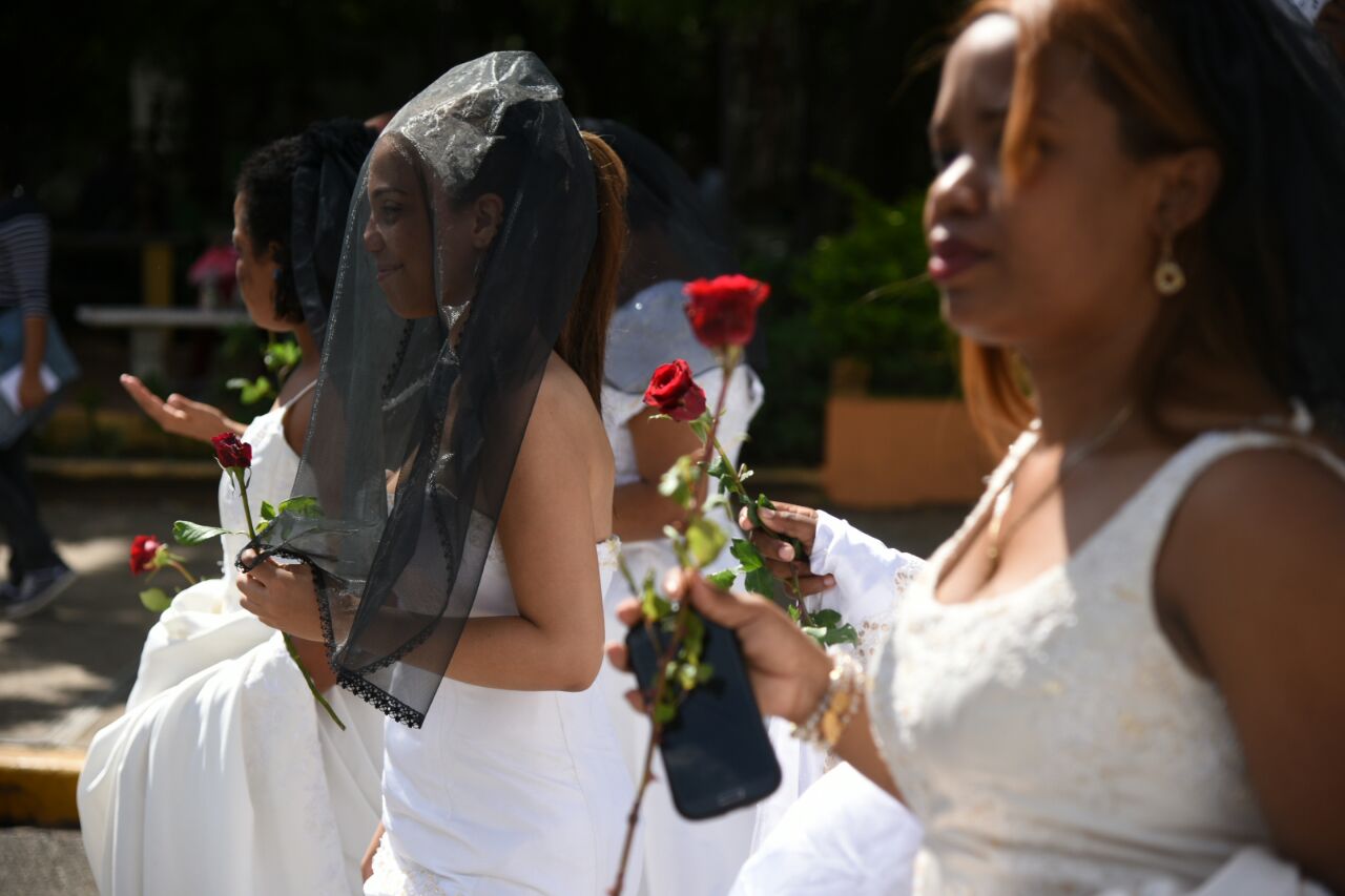 Vista de las manifestantes en la “Marcha de las Novias”.