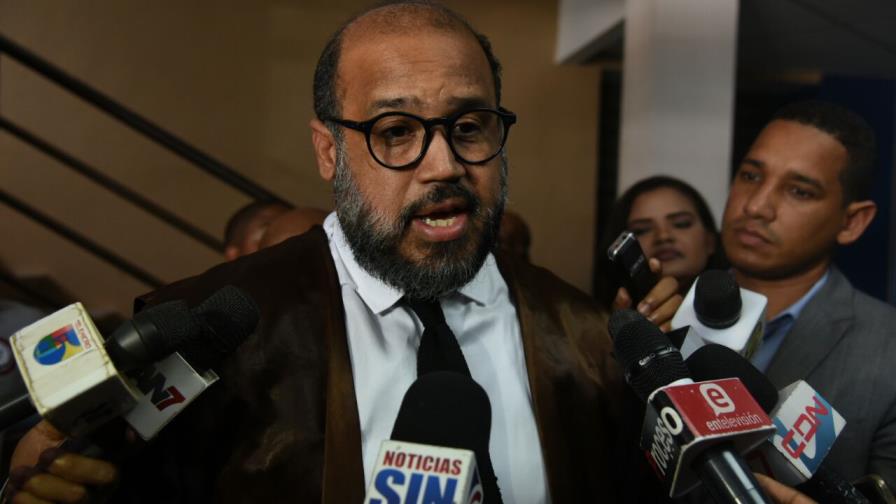 Abogado afirma no existen pruebas que vinculen al empresario Eddy Santana con corrupción en la OMSA 