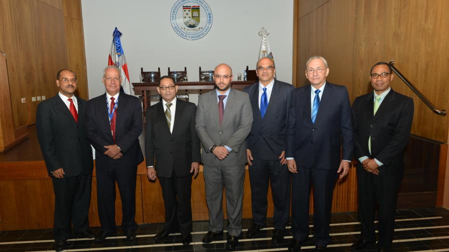 Ponen a circular diccionario analítico especial