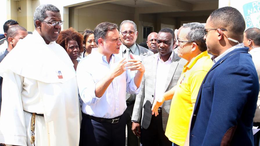 El procurador Jean Rodríguez supervisa La Victoria; dice gestiona fondos para construir dos penales