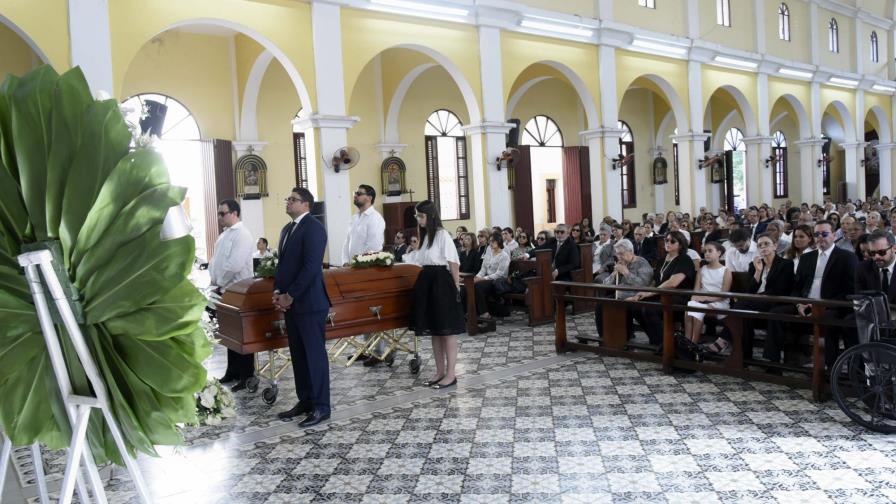 Ofician misa por fallecimiento del doctor Rafael Cantisano Ofician misa por fallecimiento del doctor Rafael Cantisano