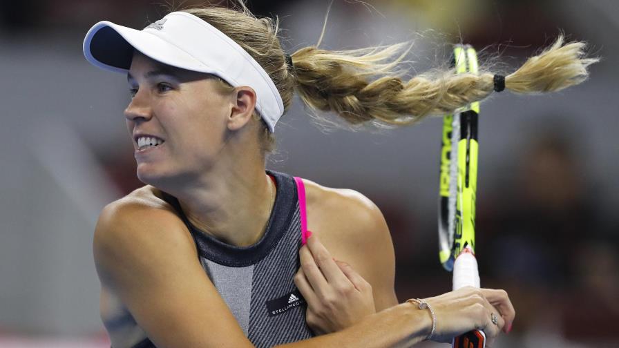 Caroline Wozniacki avanza a semifinales en Copa WTA 