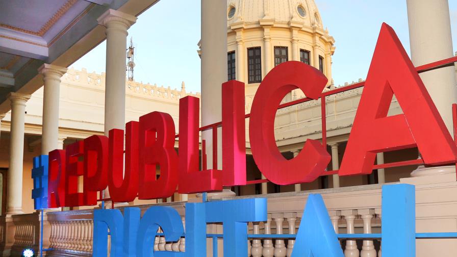 Gobierno abraza la tecnología con inicio de República Digital