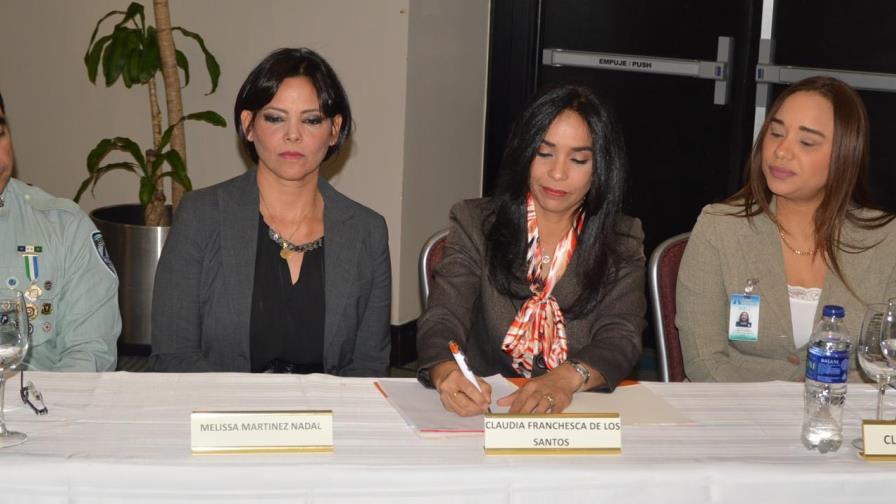 INTRANT establece acuerdo de colaboración con la IARD para programa de seguridad vial INTRANT establece acuerdo de colaboración con la IARD para programa de seguridad vial