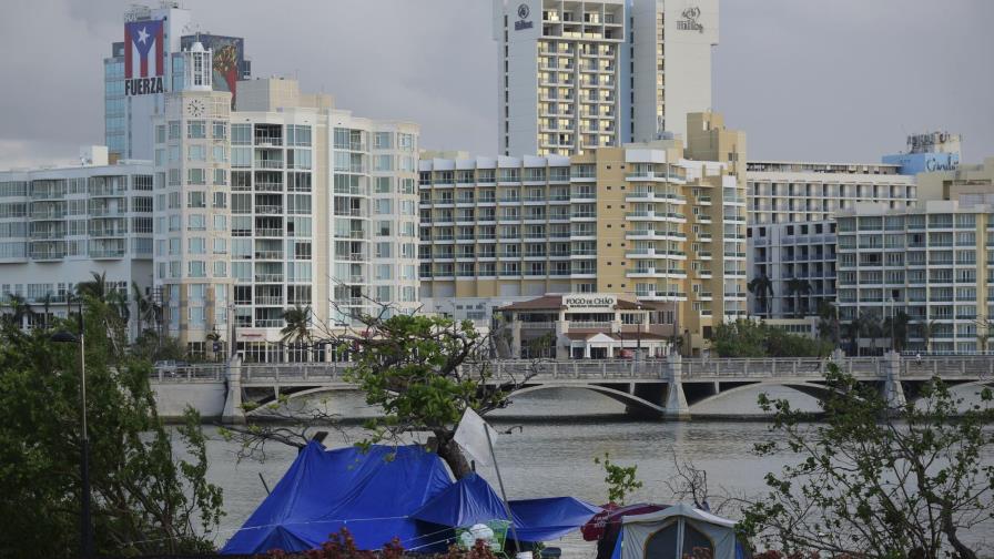 Huracán saca a la luz brecha entre ricos y pobres en Puerto Rico 