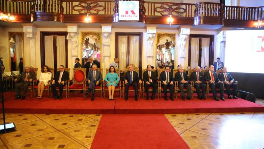 Lanzan programa “República Digital” con el eje principal de un gobierno transparente