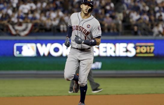 Tan espectacular como puede ser, Houston iguala 1-1 la Serie Mundial al vencer a los Dodgers 