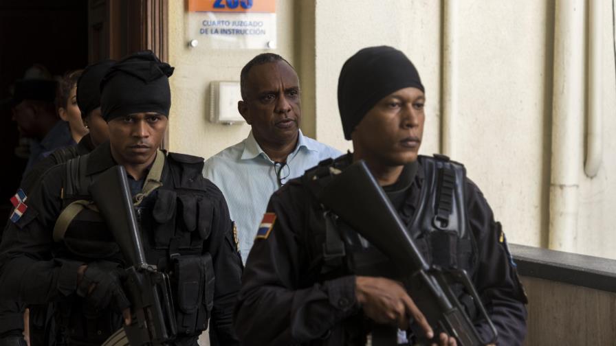 Tribunal reenvía caso Super Tucano 