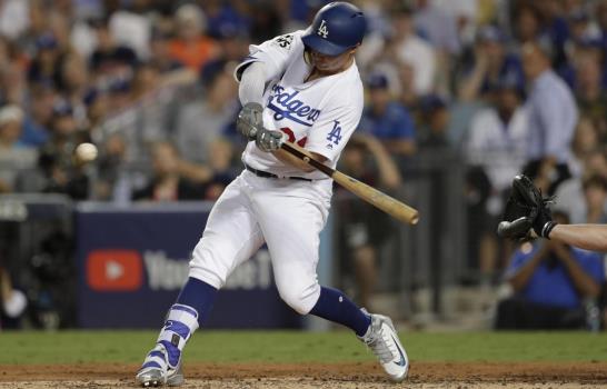 Dodgers y Astros empatados a base de jonrones 