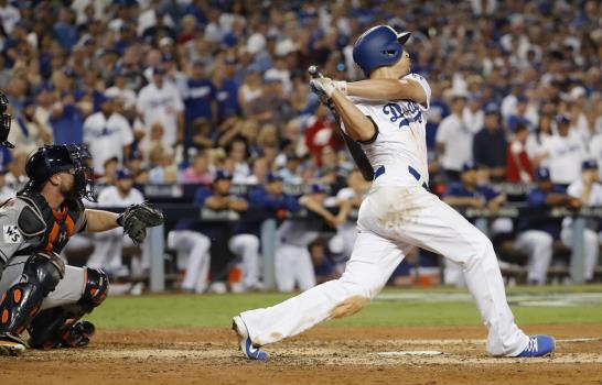 Dodgers y Astros empatados a base de jonrones 