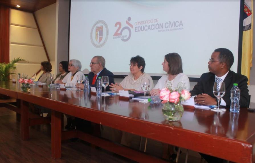Consorcio de Educación Cívica de la PUCMM celebra su vigésimo aniversario