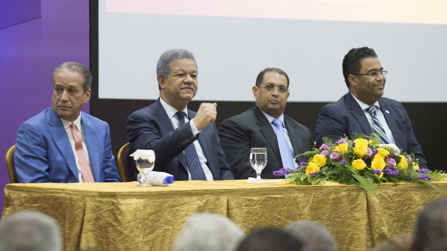 Libro de Charlie Núñez afirma que el  PLD ha cometido errores desde el poder