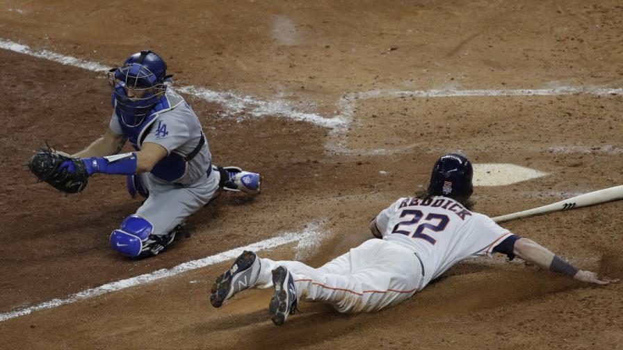 Gurriel y Astros toman ventaja en la Serie Mundial 