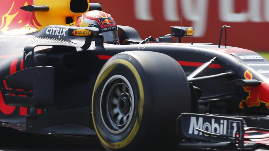 Max Verstappen domina la última práctica del GP de México 