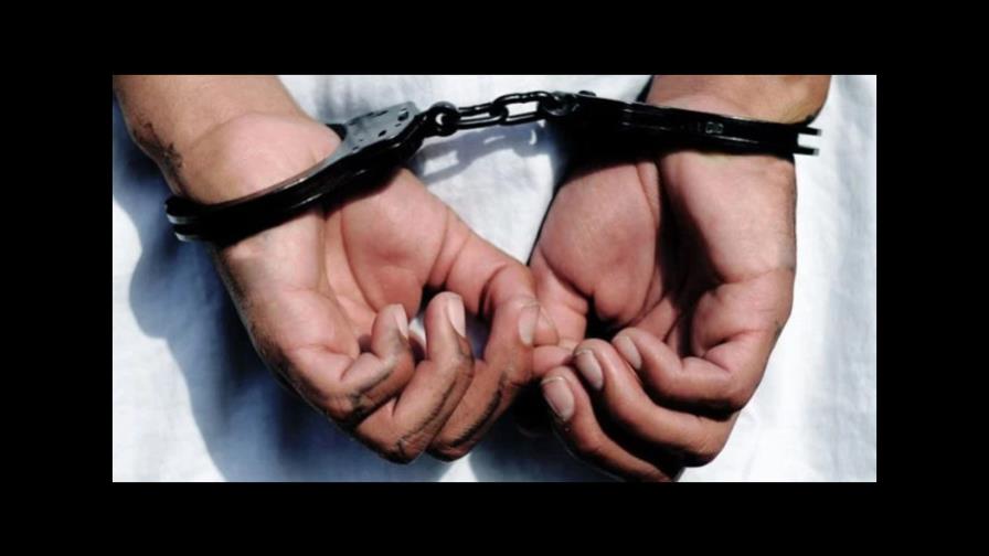 Alegada banda atracadores despoja de passola a parejas esposos