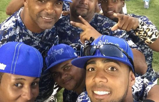 Pating Boys: Igual a familia, amistad, confraternidad y competencia