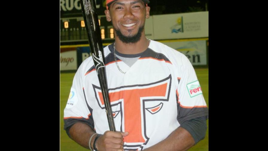 Los Toros ganan y salen del sótano; se imponen 3-1 a los Gigantes