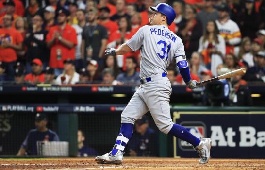 Dodgers ganan a los Astros y aseguran regreso de la Serie a Los Angeles