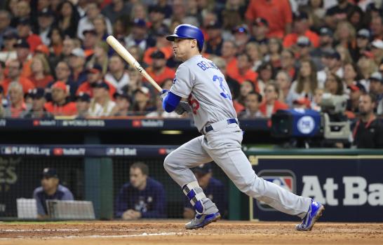 Dodgers ganan a los Astros y aseguran regreso de la Serie a Los Angeles