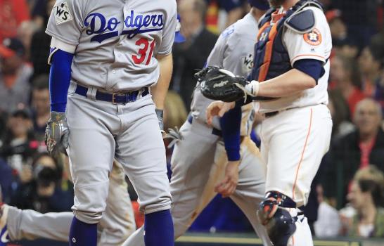 Dodgers ganan a los Astros y aseguran regreso de la Serie a Los Angeles