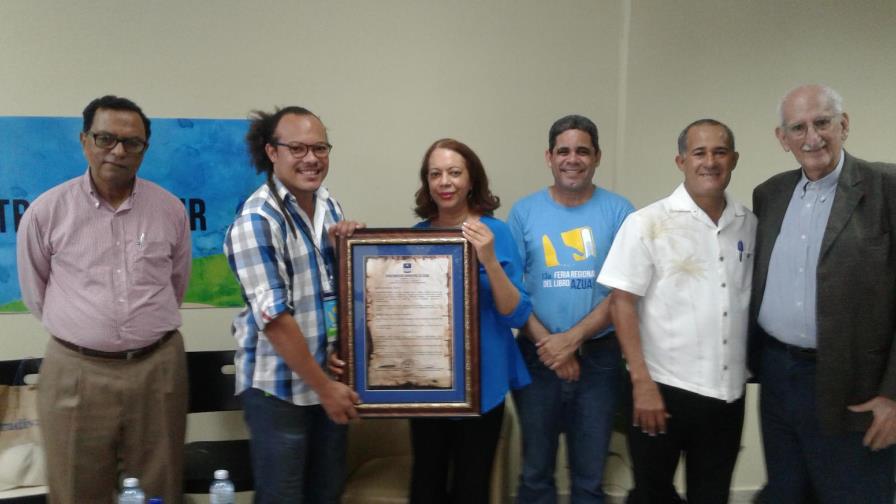  Grupo Mester de Narradores participa en la Feria Regional del Libro Azua 2017