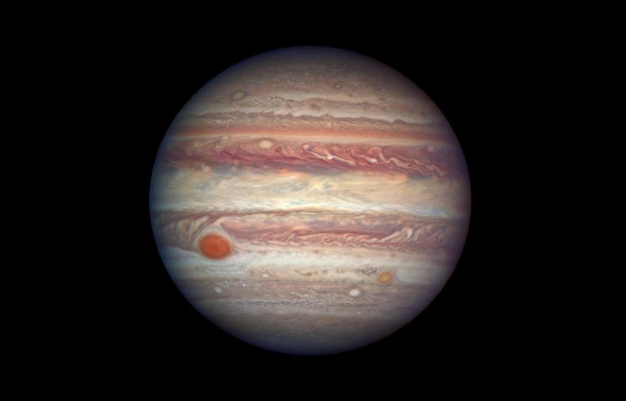 Júpiter tiene auroras boreales y australes, y son independientes