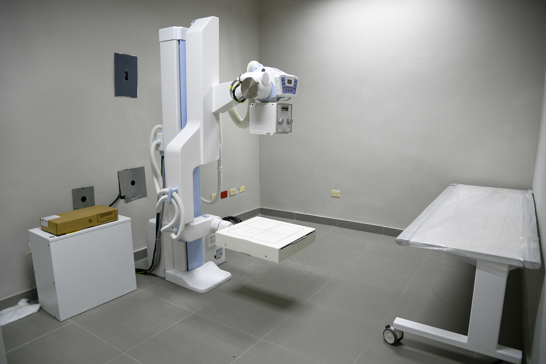 Parte de los equipos del centro de diagnóstico inaugurado.