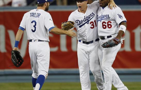 Dodgers remontan y obligan a 7mo juego en la Serie Mundial 