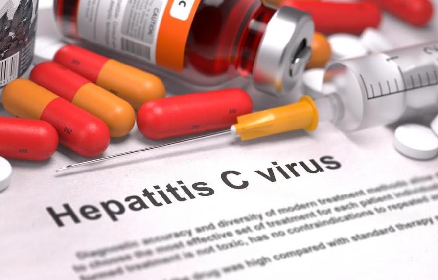 Hombre pide ayuda a Programa de Alto Costo para conseguir medicamento para hepatitis C
