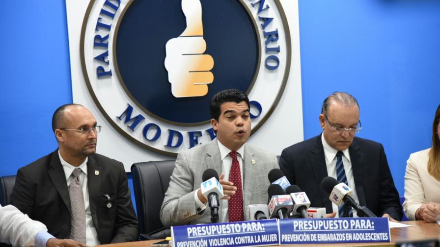 Piden reducir presupuesto al Despacho de la Primera Dama 