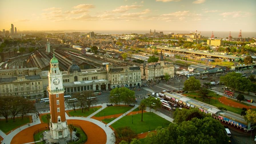 Argentina revela propuestas de recortes fiscales en una iniciativa de reformas promercado Argentina revela propuestas de recortes fiscales en una iniciativa de reformas promercado