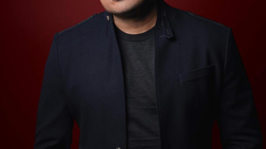 Manny Manuel sufre accidente automovilístico; su auto cayó por un barranco