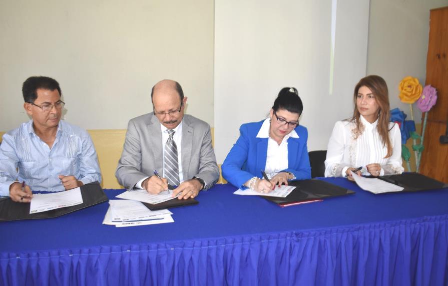 Firman acuerdo para Implementación de Segunda Fase del Proyecto Escuelas Ambientalmente Sostenibles en Monte Plata y Santiago