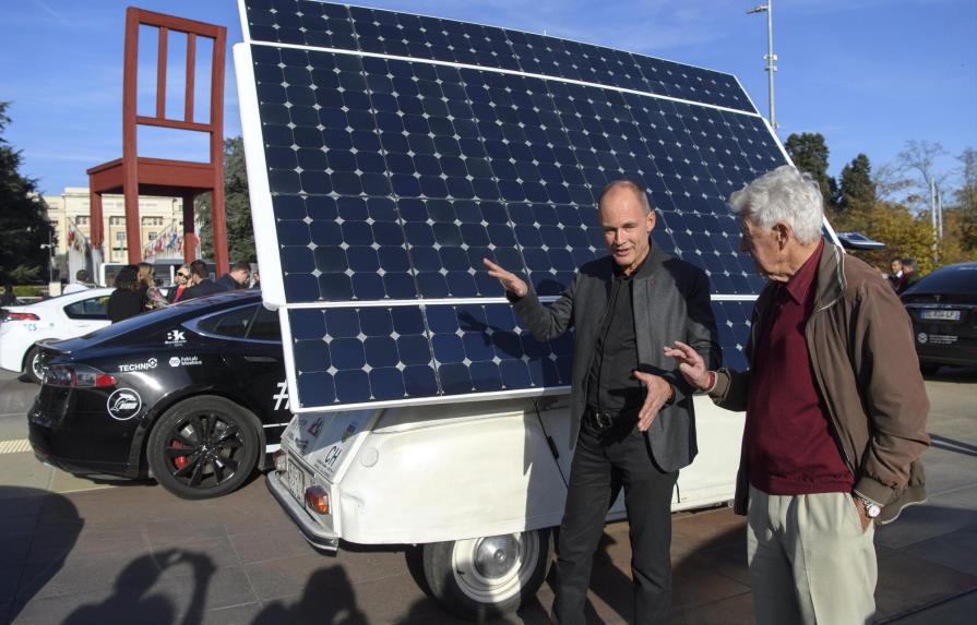 Rally de carros eléctricos recorre 4,200 kilómetros contra cambio climático
