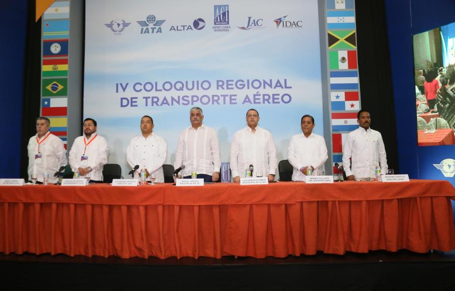 JAC e IDAC celebran con éxito IV coloquio regional de transporte aéreo