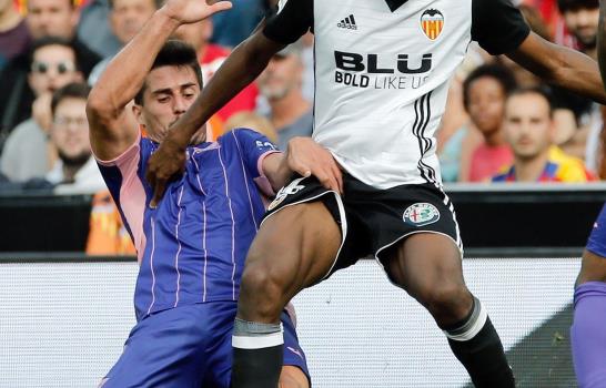 Valencia vuelve a ganar y golear y se acerca al Barsa 