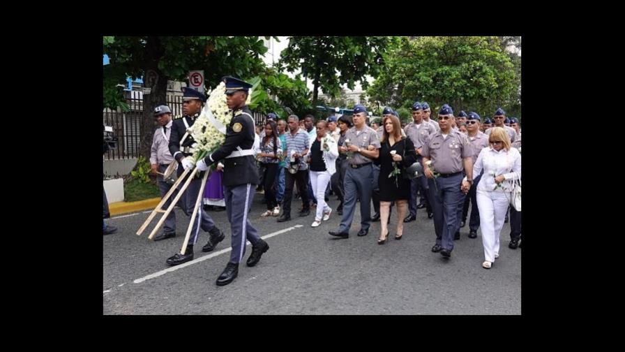 Policía Nacional rinde homenaje póstumo a cuatro miembros caídos en octubre 