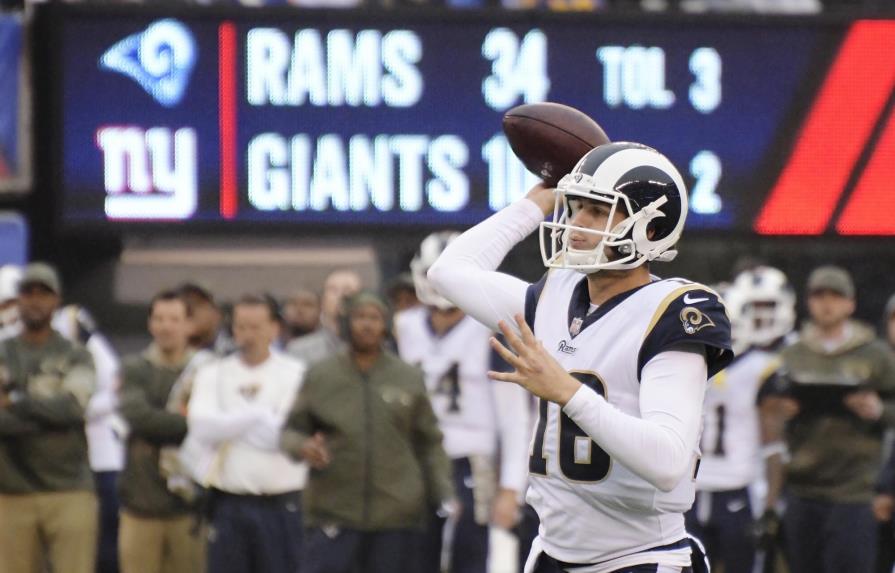 Goff lanza para 4 touchdowns; Rams humillan a Giants 