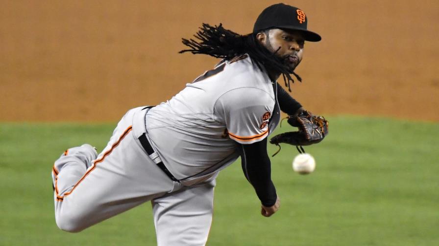 Johnny Cueto decide quedarse con los Gigantes 