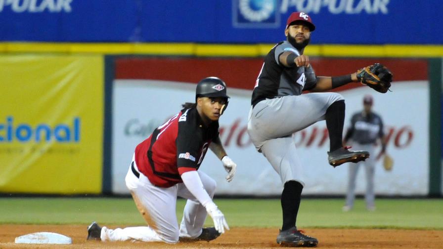 Eloy Jiménez decide la victoria de los Gigantes ante los Leones